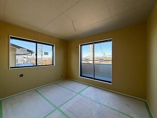 一人ひとりの大切なプライベート空間。趣味・感性で個性的に飾って頂けるようシンプルに仕上げてあります。ゆとりある広さで、一人の時間をゆったりと過ごせる安らぐお部屋になるはずです。