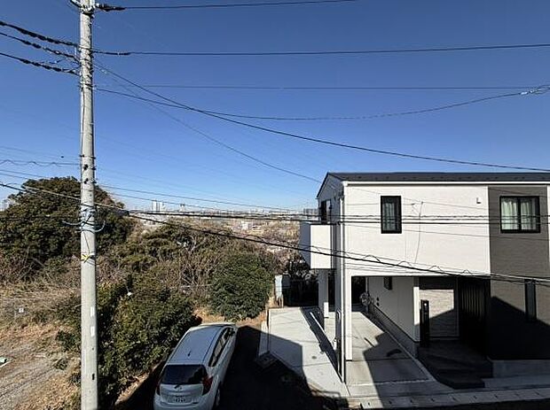 外から見た玄関です。