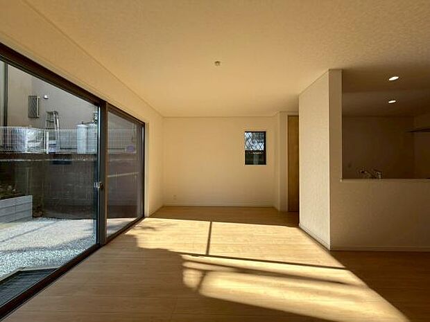 日当たりの良いリビングです。