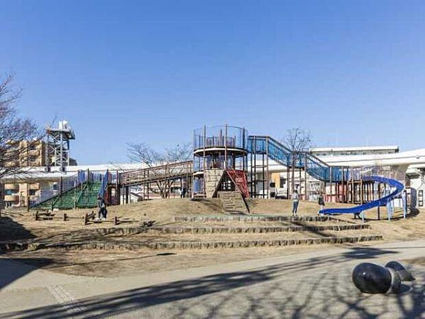 蒔田公園まで1341m