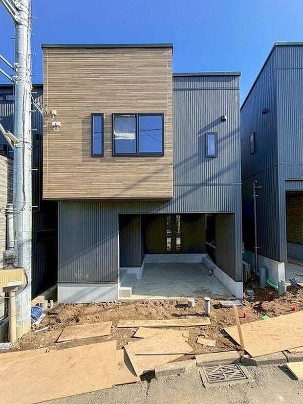 マイホームを持つ幸せを存分に感じる陽当たり、開放感。痛風良好!流行に左右されず、将来にわたって価値が継続する「上質」な佇まいです。