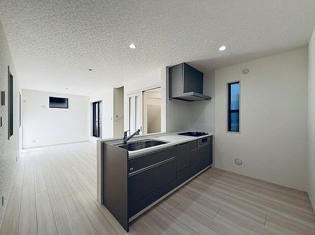 キッチンを含んだリビングです。