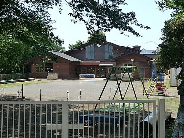 なかよしこどもセンター学校法人なかよし幼稚園保育園まで879m