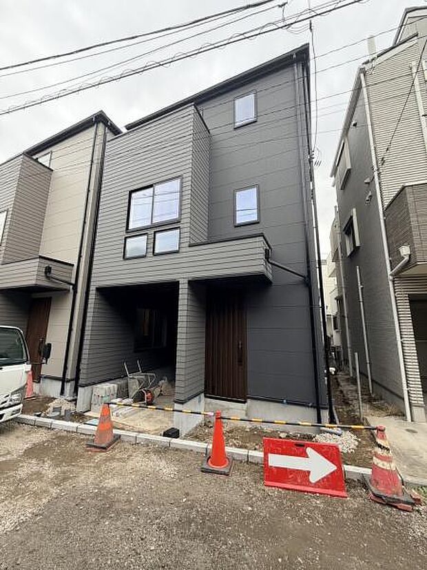 外観です。間もなく完成です。