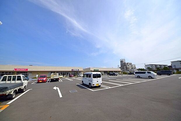 なぎさモール辻堂まで1881m