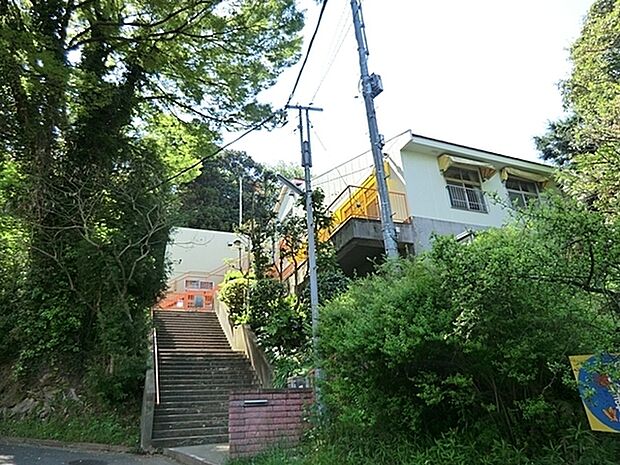 平作保育園まで1072m