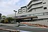 周辺：横浜市立市民病院まで825m