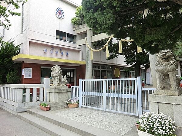 杉山神社幼稚園まで406m