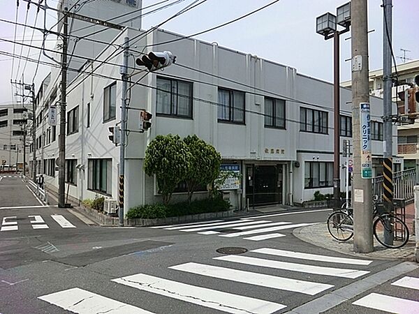 医療法人佐藤病院まで696m