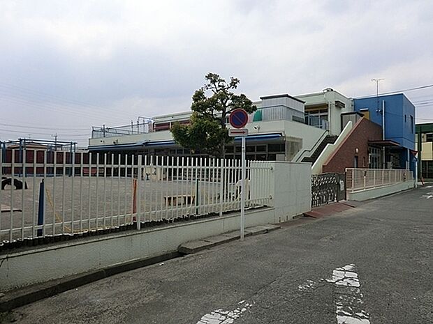 ひばり保育園まで352m