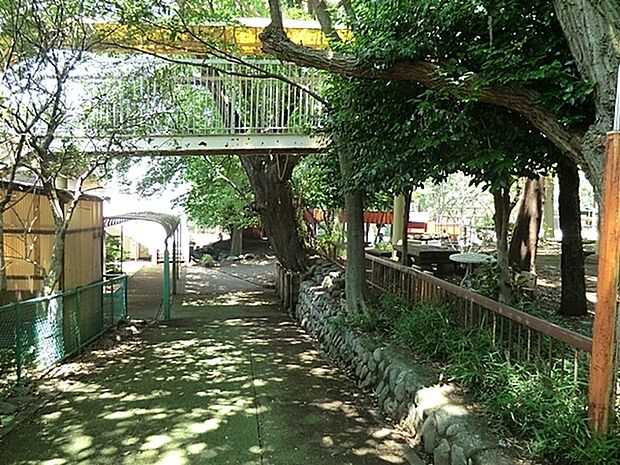 まこと幼稚園まで963m