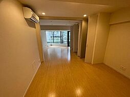 クレール東郷坂102（2階部分） 102 2階1LDKのリビング/ダイニング