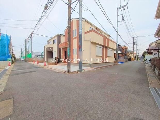 前面道路は南西幅員約4m道路。静かで落ち着いた住宅街です!