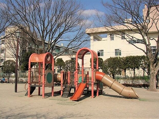 柳崎公園まで200m