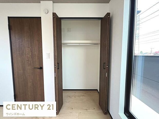 荷物の整理に困らないよう、全居室に収納が設置されています！整理整頓がしやすいです！