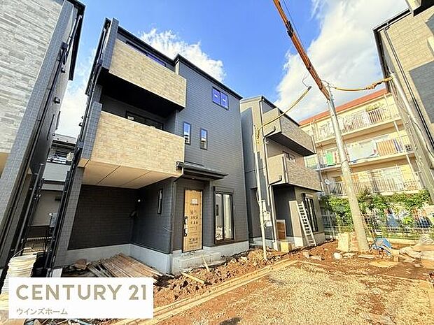 閑静な住宅街で落ち着いた暮らし！車通りが少なく駐車もしやすいです！