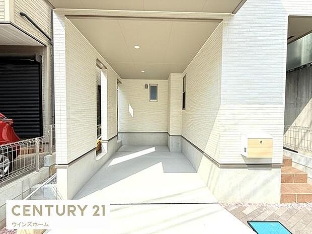 カースペース1台有ります!自転車も置くことが可能な駐車場です。