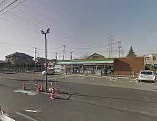 ファミリーマート川口伊刈店まで400m