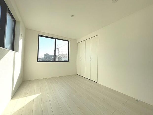 4.6帖の納戸は収納スペースとしても、書斎や趣味などのお部屋に使ってもOK!