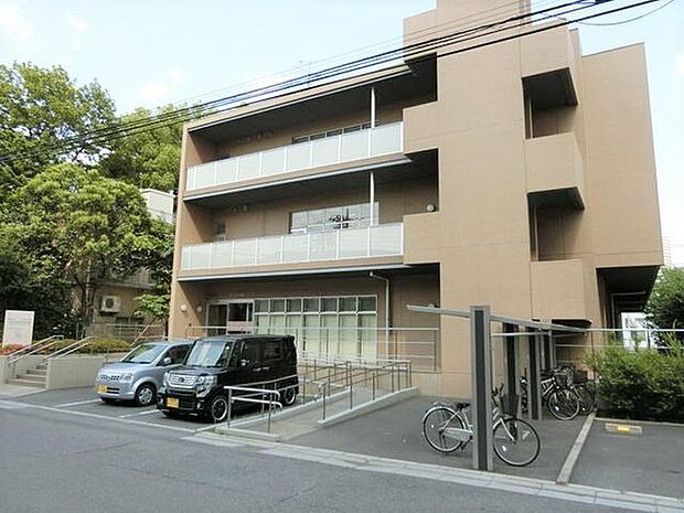 医療法人千葉外科内科病院まで576m