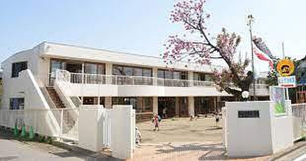 はとり幼稚園まで520m