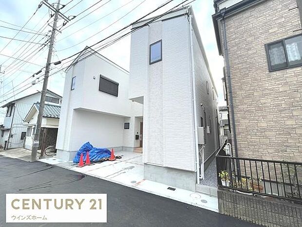前面道路は北側4m・南側4m道路。風通し良好!静かで落ち着いた住宅街です!