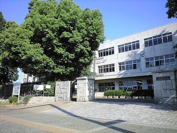 さいたま市立与野西中学校まで1300m