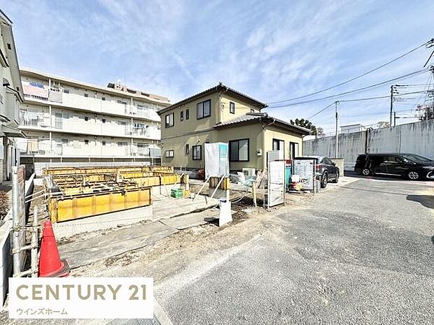 前面道路は南側幅員約4ｍ。陽当たり良好です！