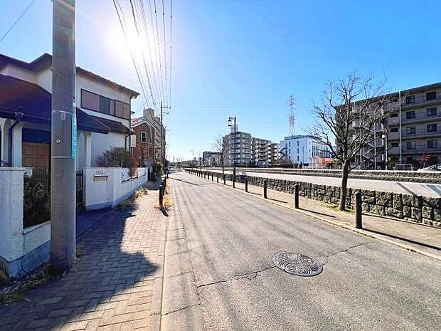 ぜひ一度現地をご覧いただいて立地や周辺環境などをご確認ください！お電話一本ですぐにご案内可能です！お気軽にお問い合わせくださいませ！