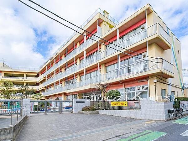 戸田市立戸田南小学校まで240m