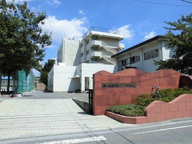 さいたま市立内谷中学校まで700m