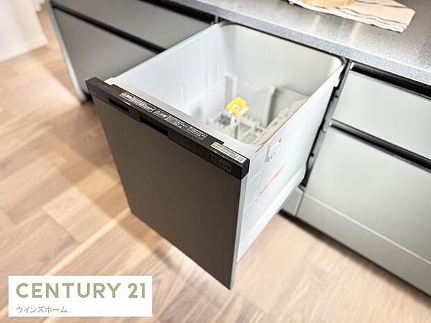 家事の時短に嬉しいビルトイン食洗機付き！忙しい毎日をサポートする頼れる設備です。