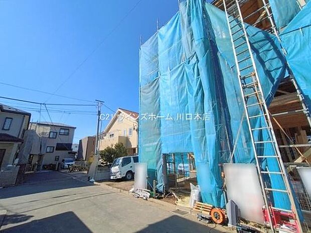 前面道路は南側4m!車通りの少ない閑静な住宅地。