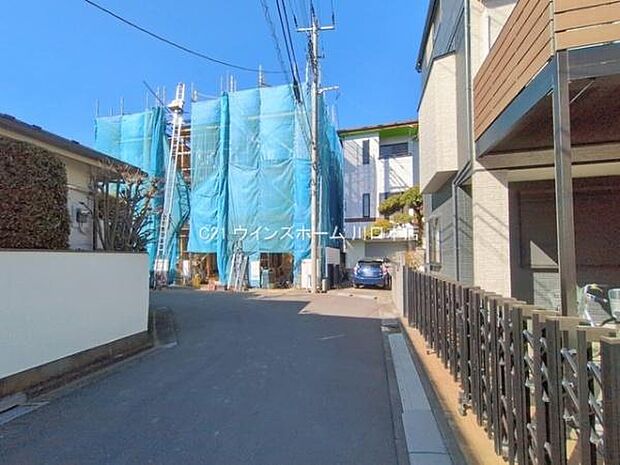 前面道路は南側4m!車通りの少ない閑静な住宅地。