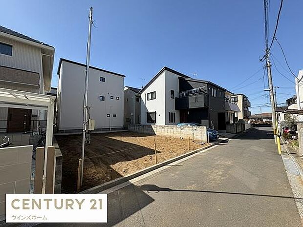 前面道路は北東側4ｍ！車通りの少ない閑静な住宅地。