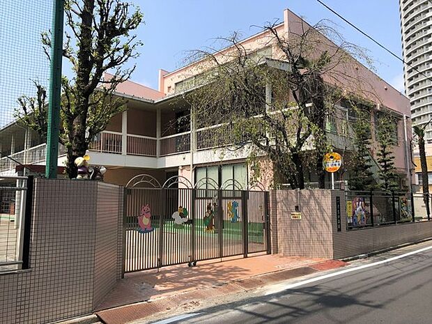 共生幼稚園まで587m