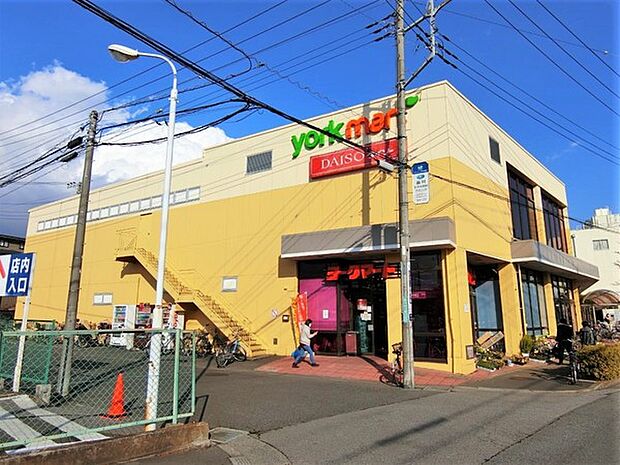 ヨークマート芝前川店まで210m