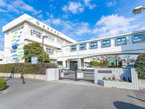 戸田市立美笹中学校まで1200m