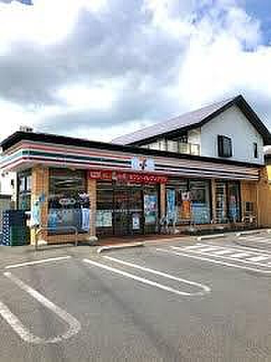 セブンイレブン大宮三橋4丁目店まで600m