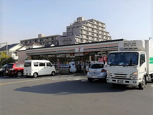 セブンイレブン川口安行領根岸店まで270m