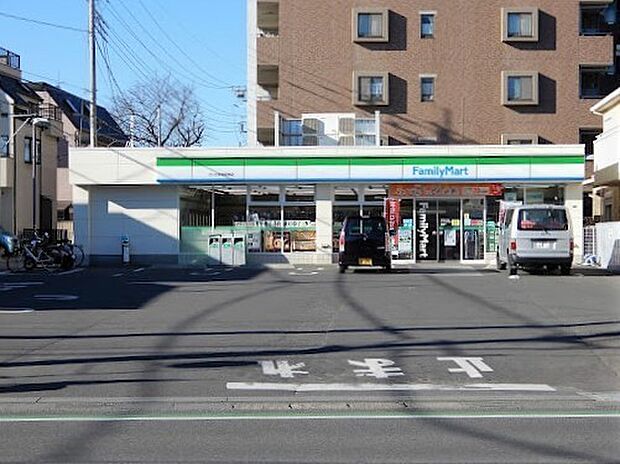 ファミリーマートさいたま本町西店まで300m