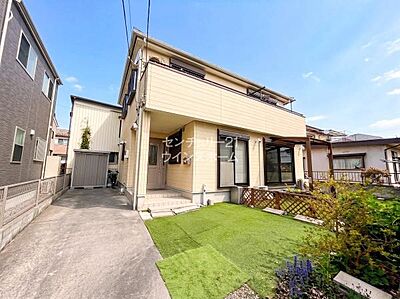 外観:南東道路に面した広々59坪の土地!注文住宅仕様の2階建て5LDK!ご家庭で必要となるすべてのエネルギーを電気でまかなう安全性の高いオール電化住宅です!室内大変きれいにお使いいただいております。 外観:南東道路に面した広々59坪の土地!注文住宅仕様の2階建て5LDK!ご家庭で必要となるすべてのエネルギーを電気でまかなう安全性の高いオール電化住宅です!室内大変きれいにお使いいただいております。