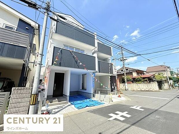 前面道路は東側6ｍ。車通りの少ない住宅地。