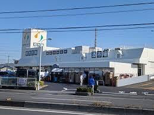 ジャパンミート卸売市場 安行店まで180m