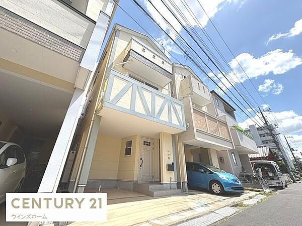 前面道路南側4.5ｍ！陽当たり良好。周辺は生活施設が充実しています。
