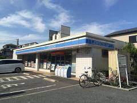 ローソン川口芝宮根店まで210m