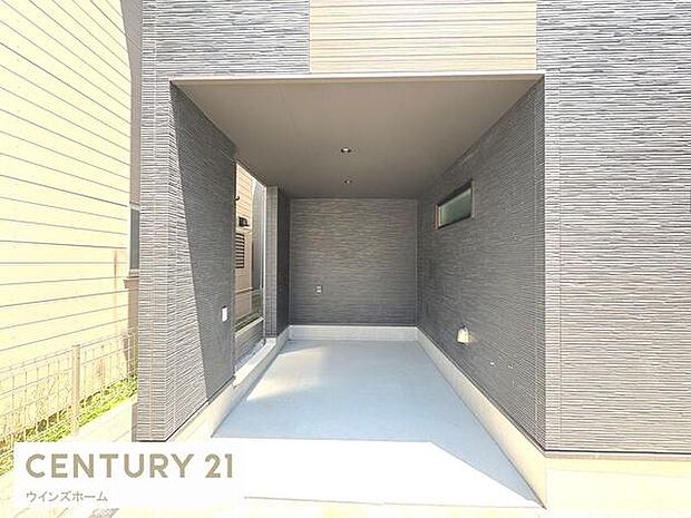 ビルトイン車庫付き住居！