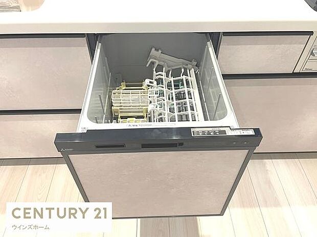 ビルトイン食洗機付きのシステムキッチンで家事の負担を軽減、忙しいパパママをサポートします！
