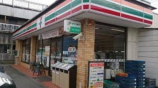 セブンイレブン与野鈴谷3丁目店まで494m