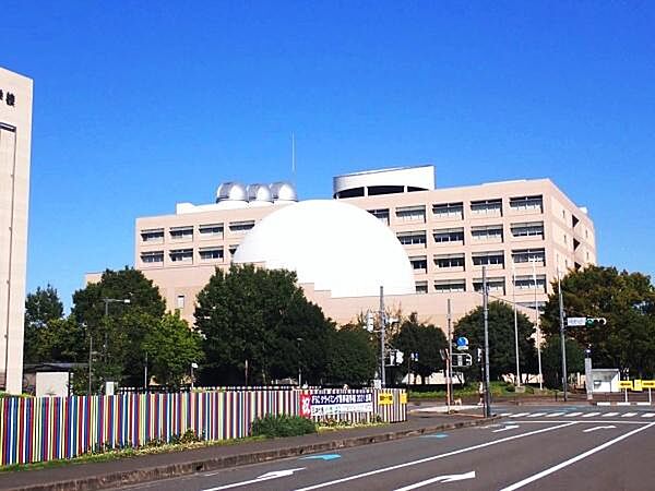 川口市立科学館まで600m